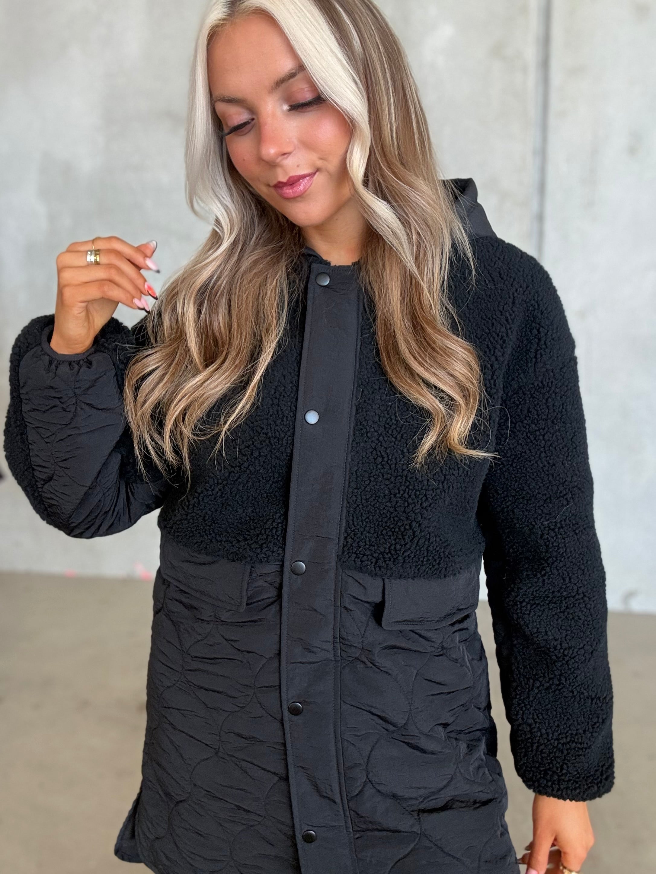 VITONE Coat - Black Beauty