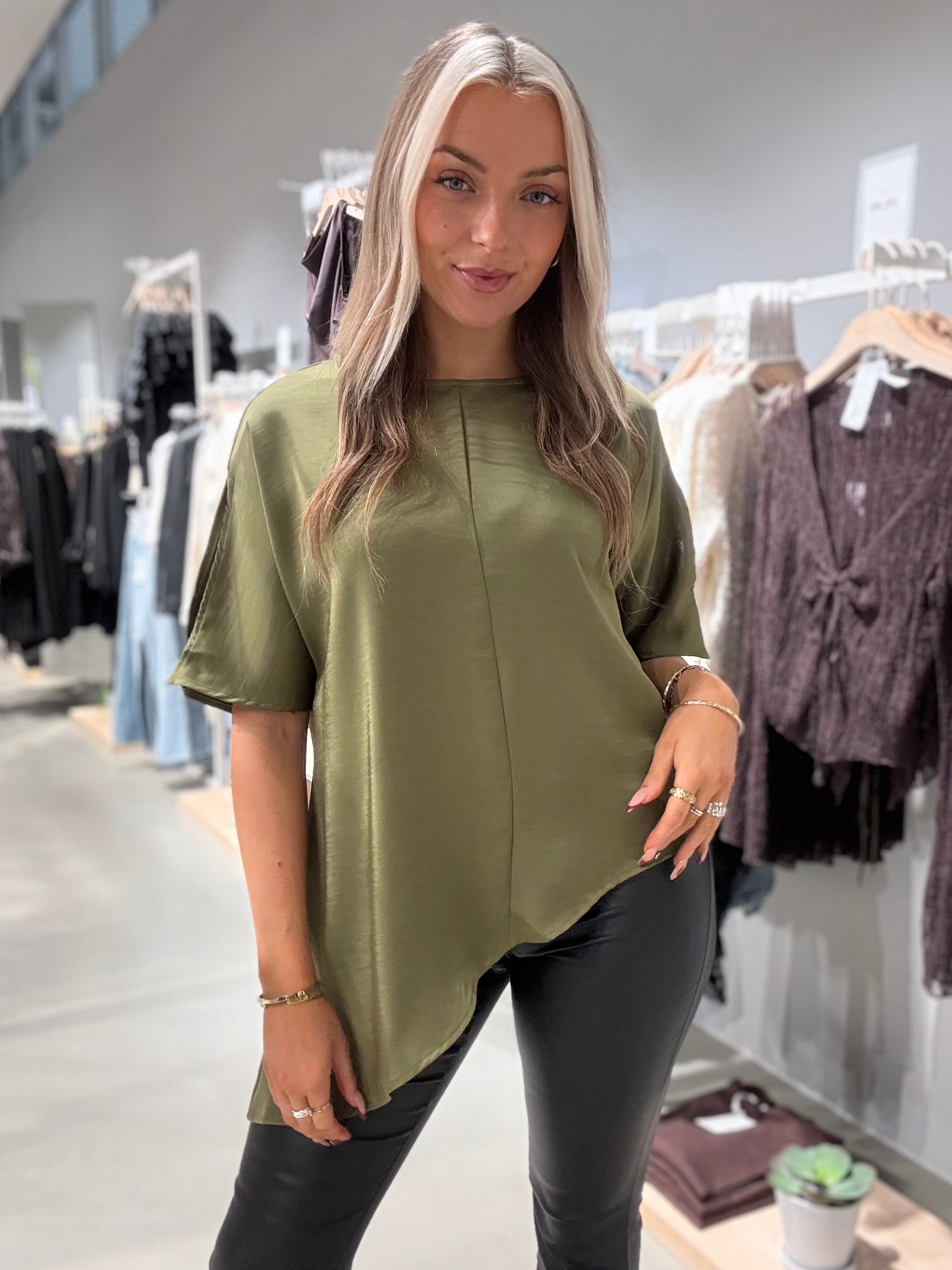 OBJCHILLI Top - Martini Olive