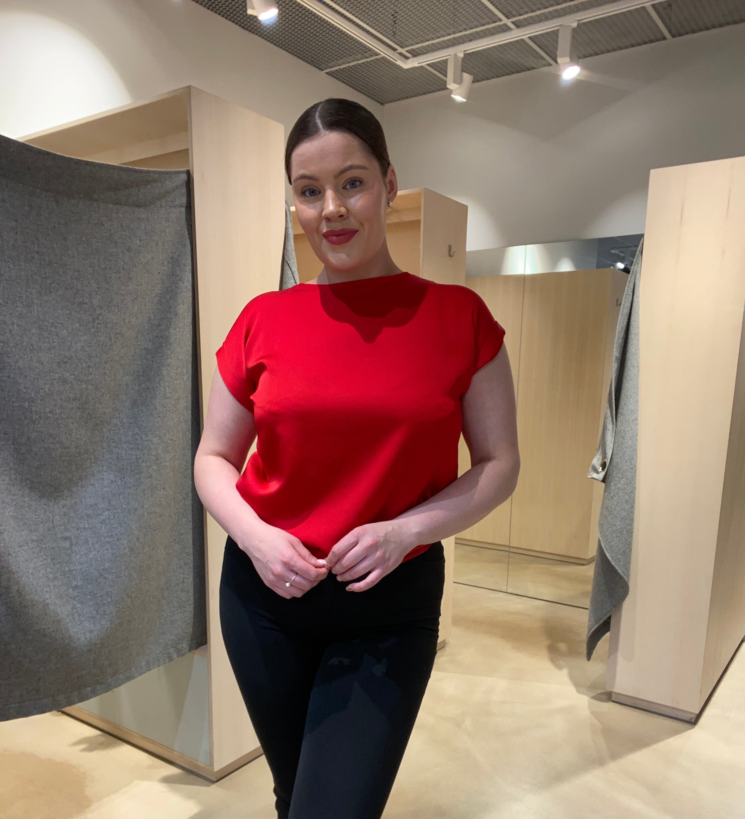 VIELLETTE T-Shirts & Tops - Barbados Cherry