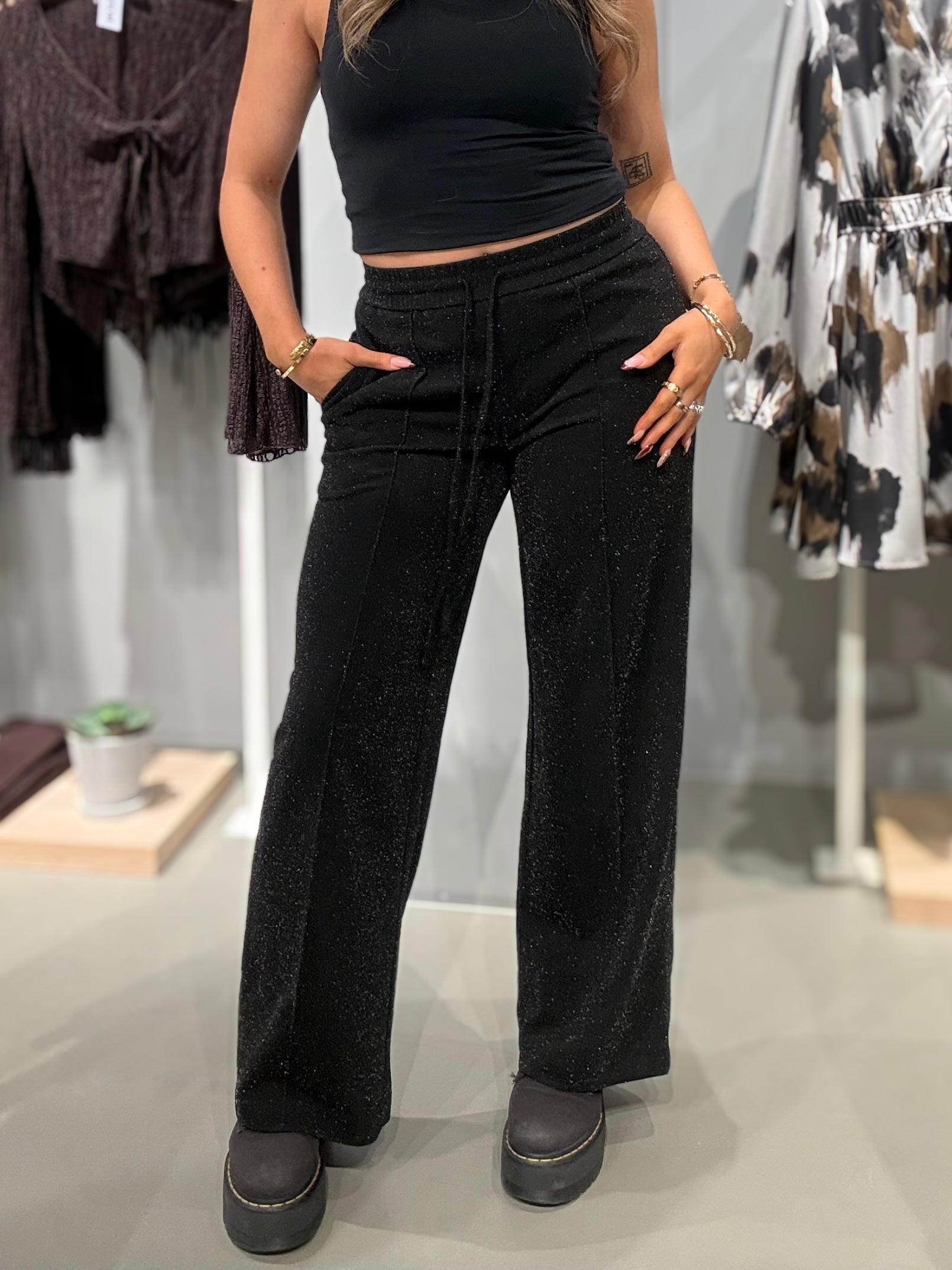 VICLUA Trousers - Black Beauty