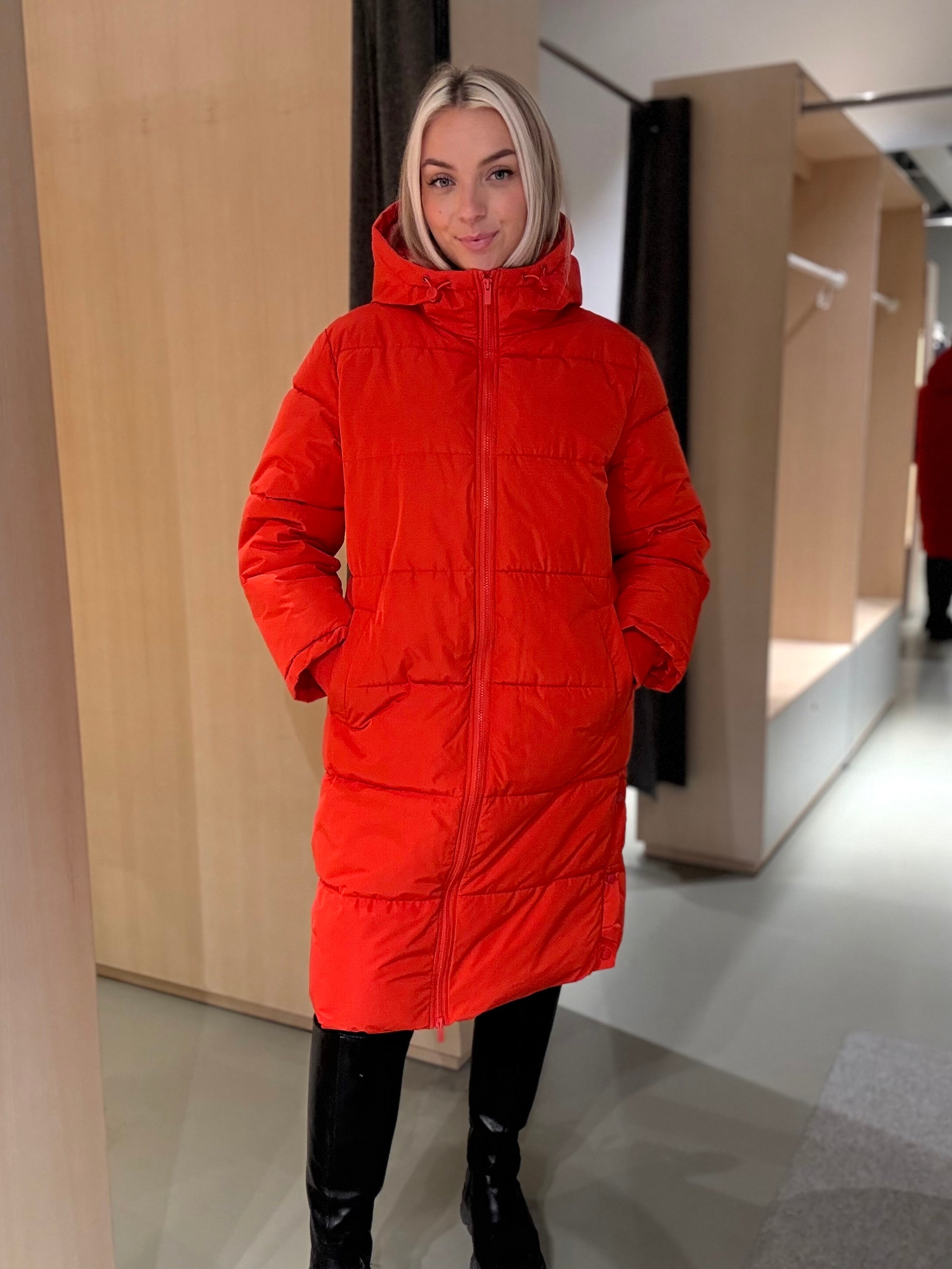 VIBETH Quilted Jacket - Poppy Red