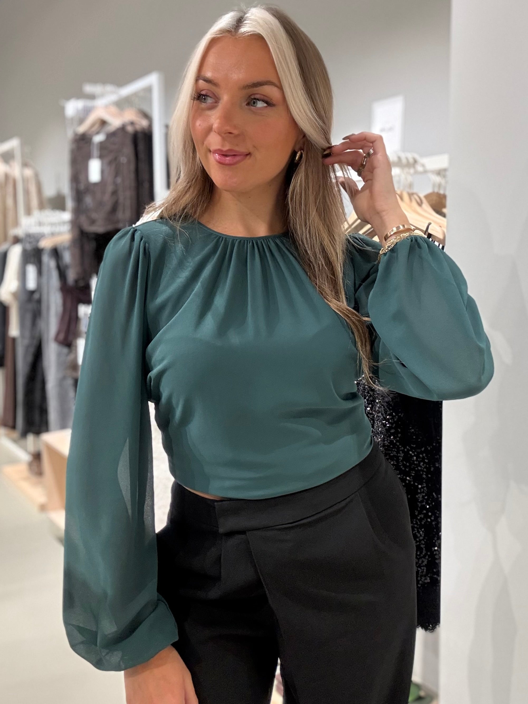 VIURA Top - Pineneedle