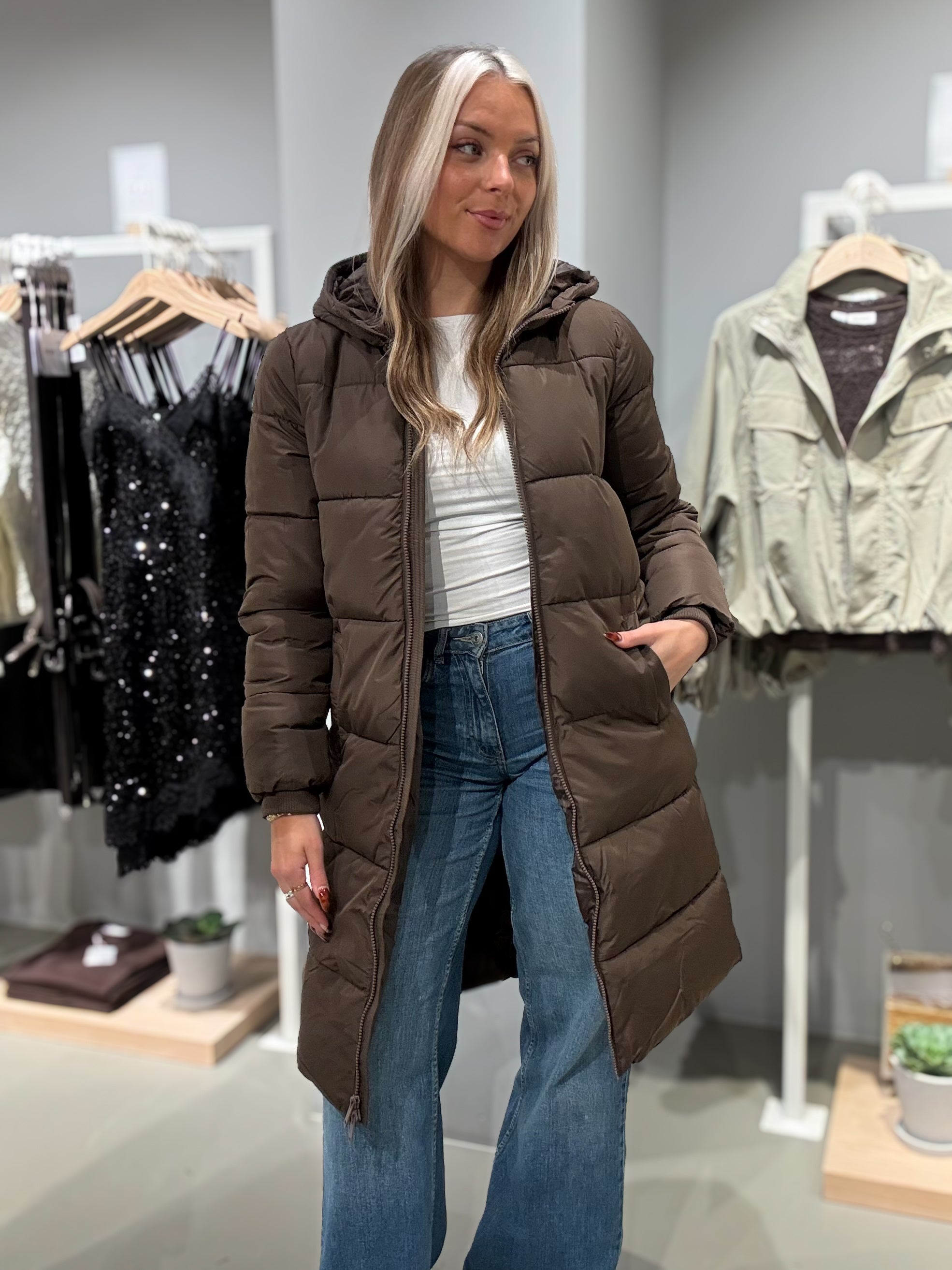 PCBEE Puffer Jacket - Hot Fudge
