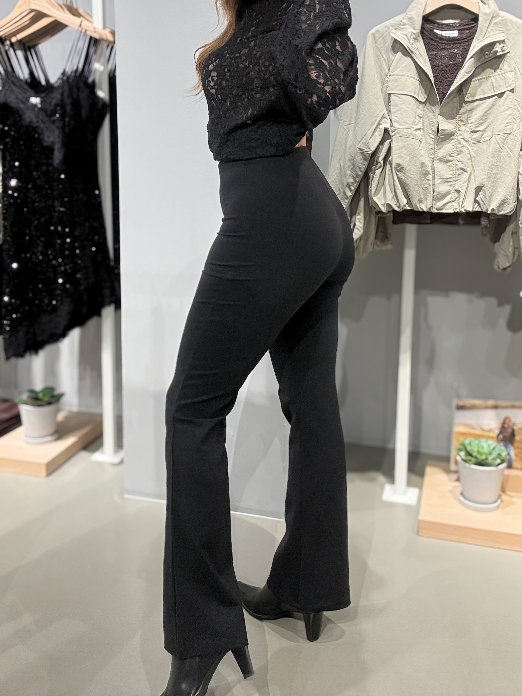 VIPRILEA Leggings - Black Beauty