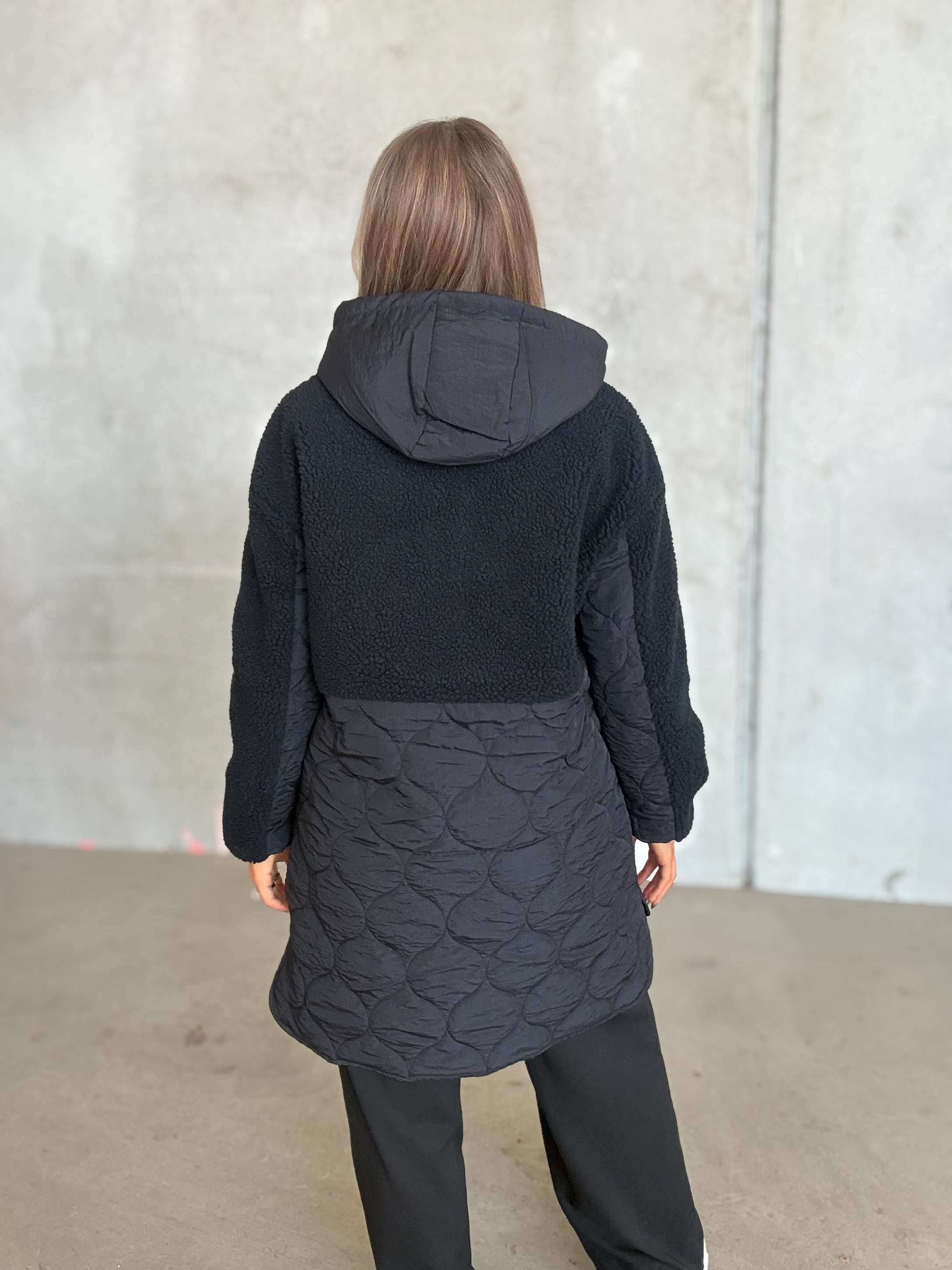 VITONE Coat - Black Beauty