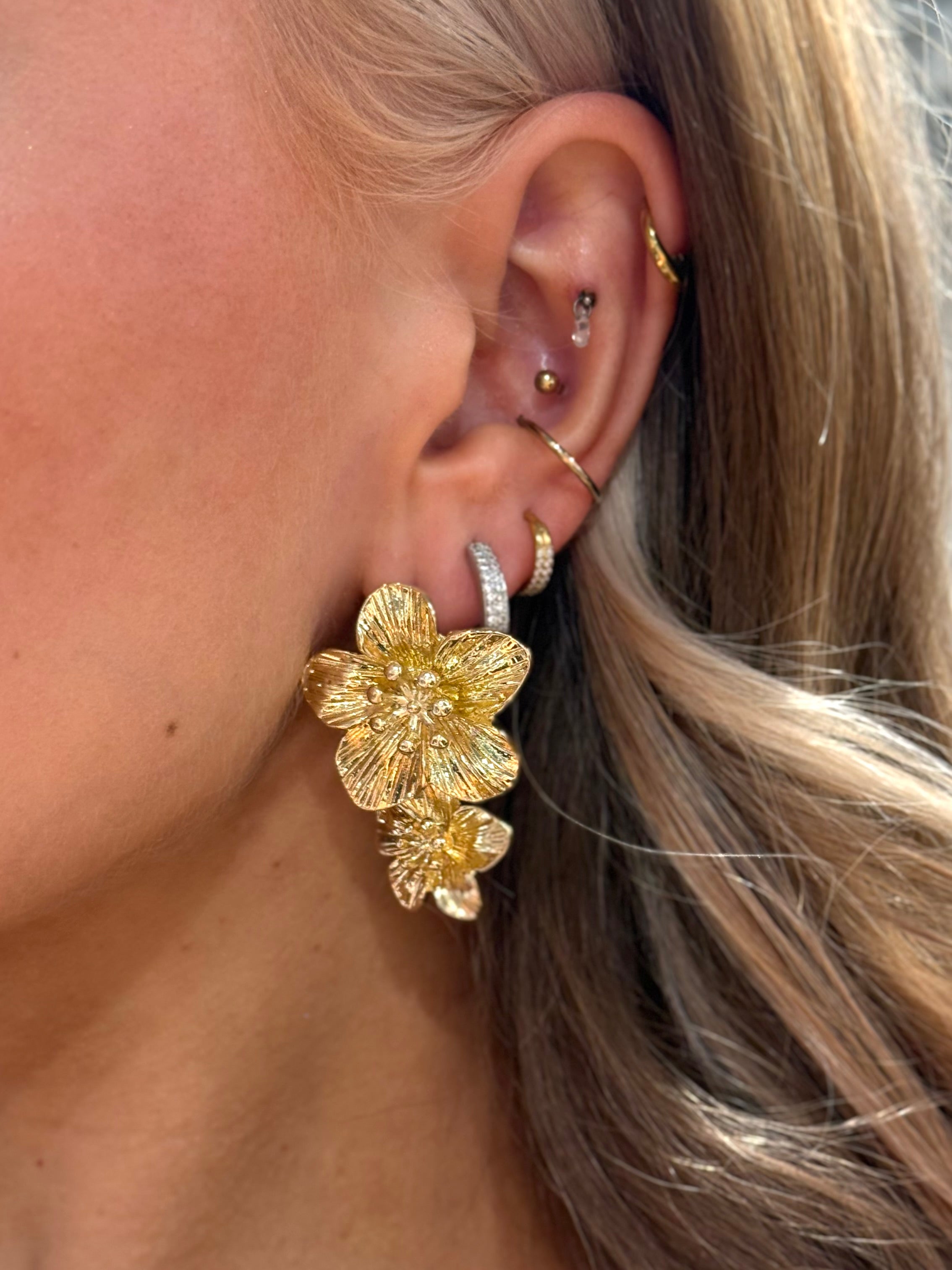 PCPATRICIA Earrings - Gold Colour