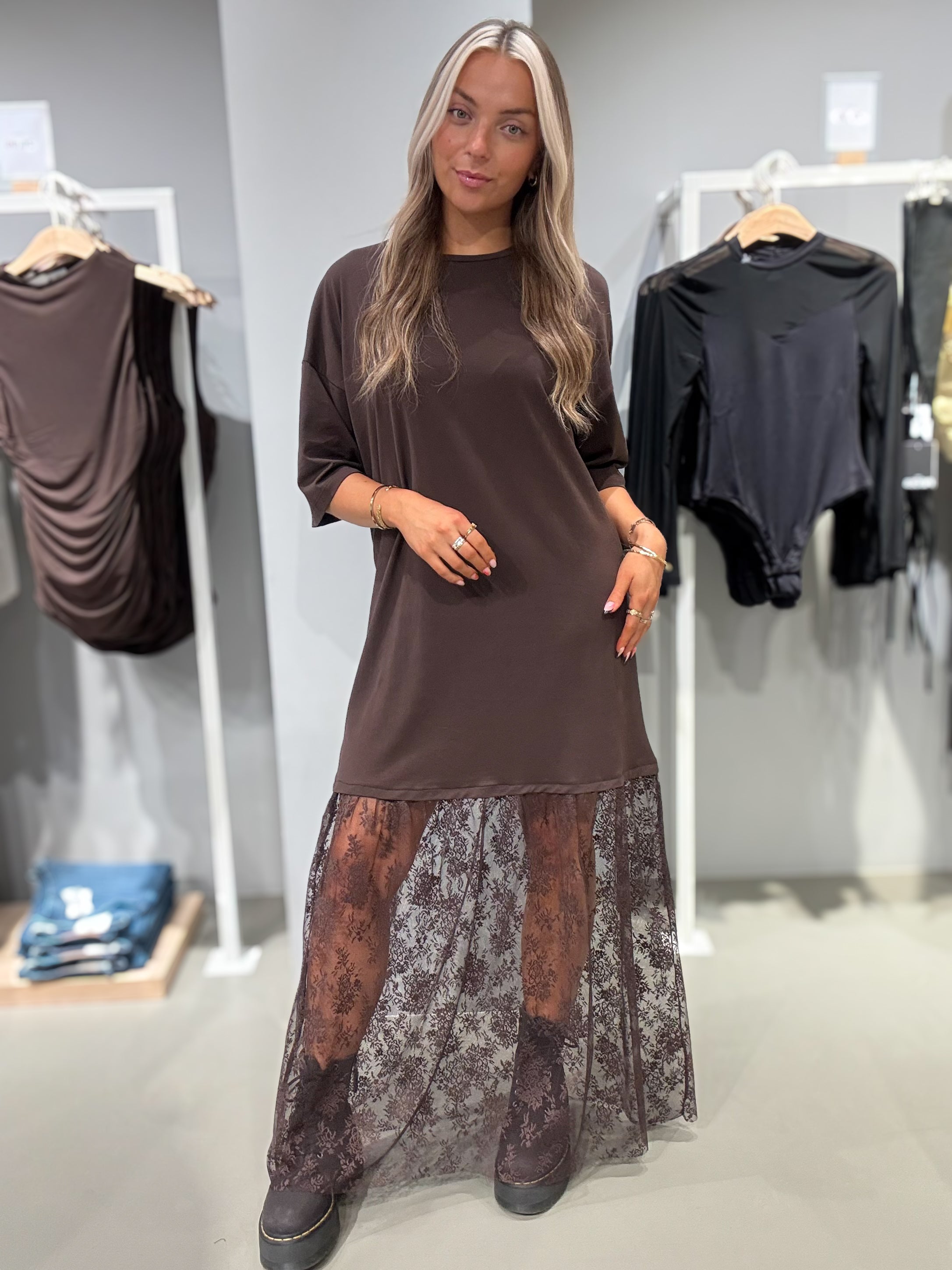VIKATA Long Dress - Coffee Bean