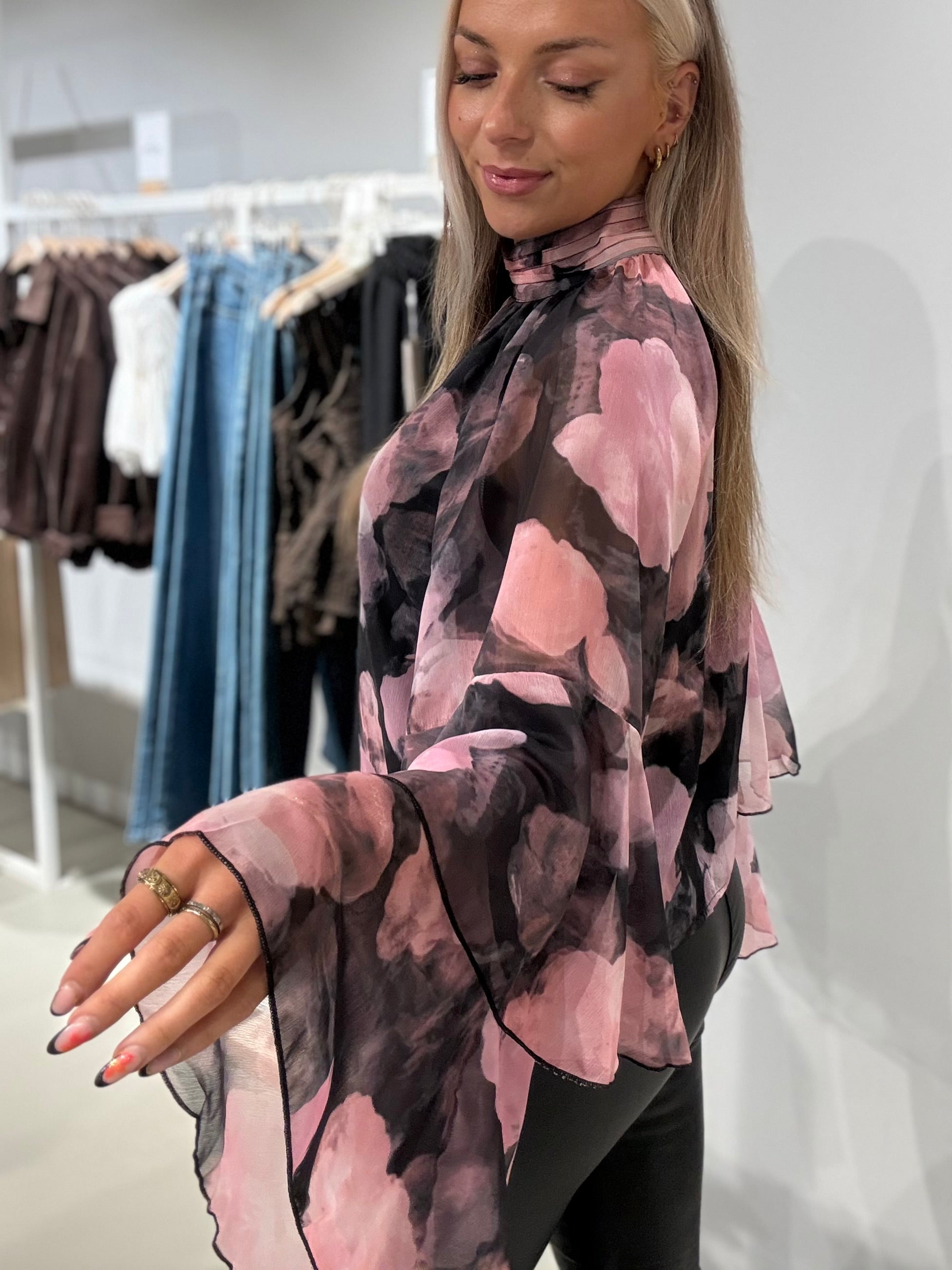 VIMOFLORA Top - Black