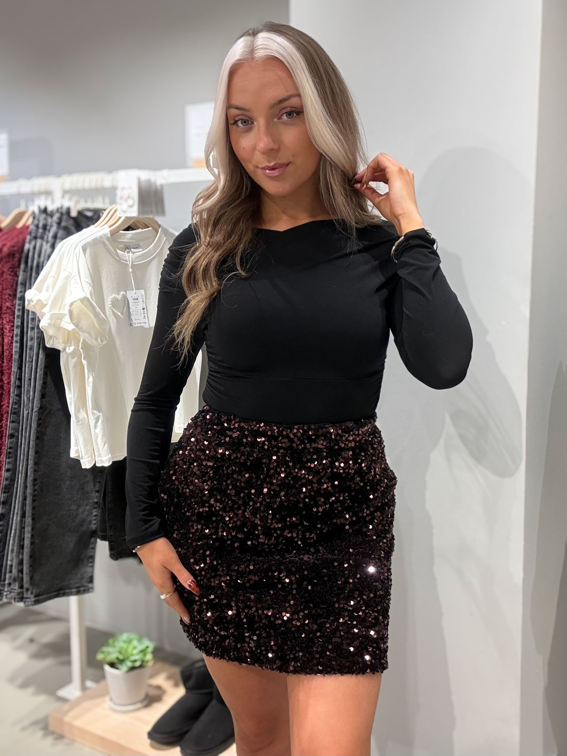 VIFAITH Mini Skirt - Coffee Bean