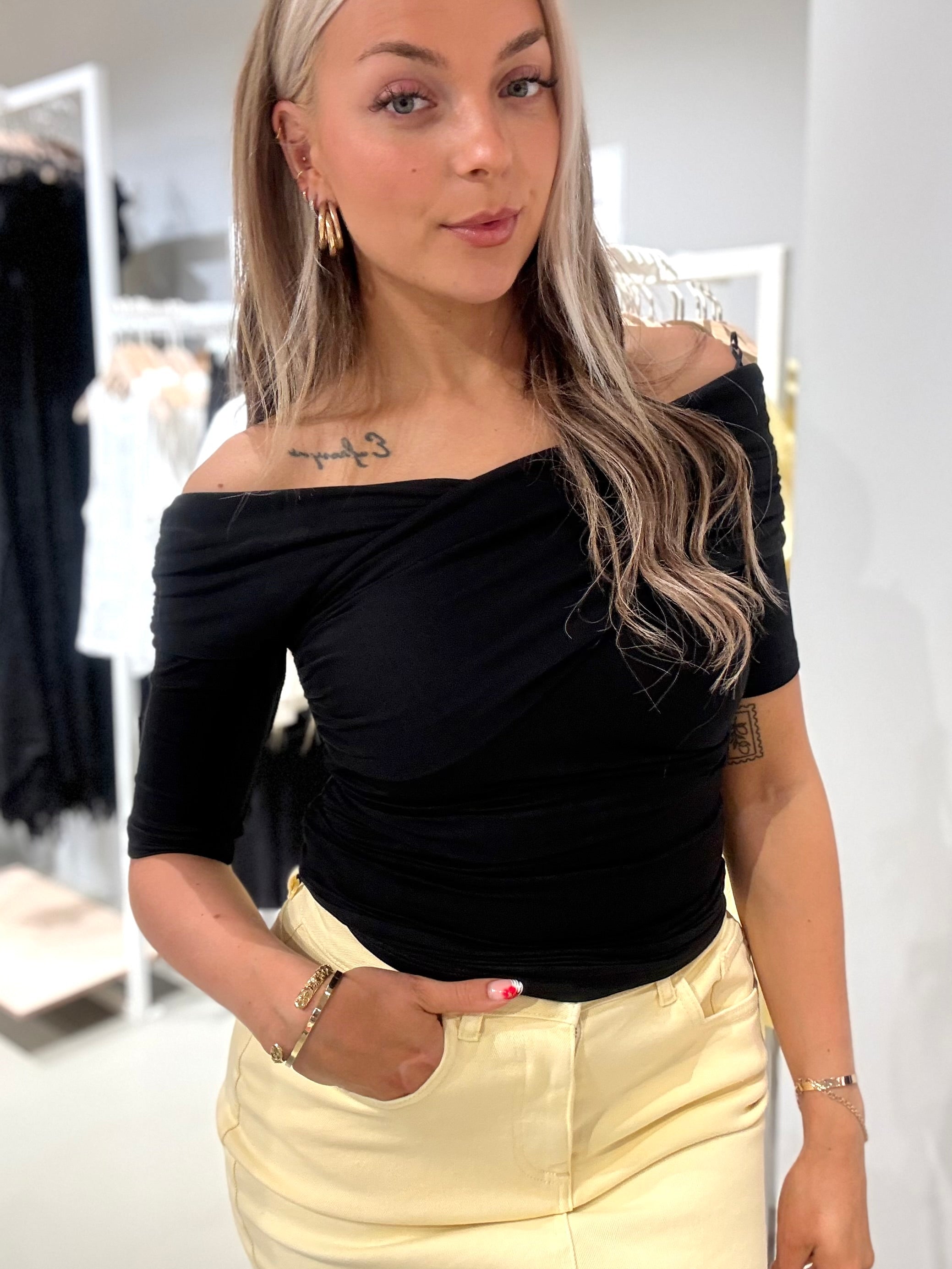 OBJLEVIH Top - Black