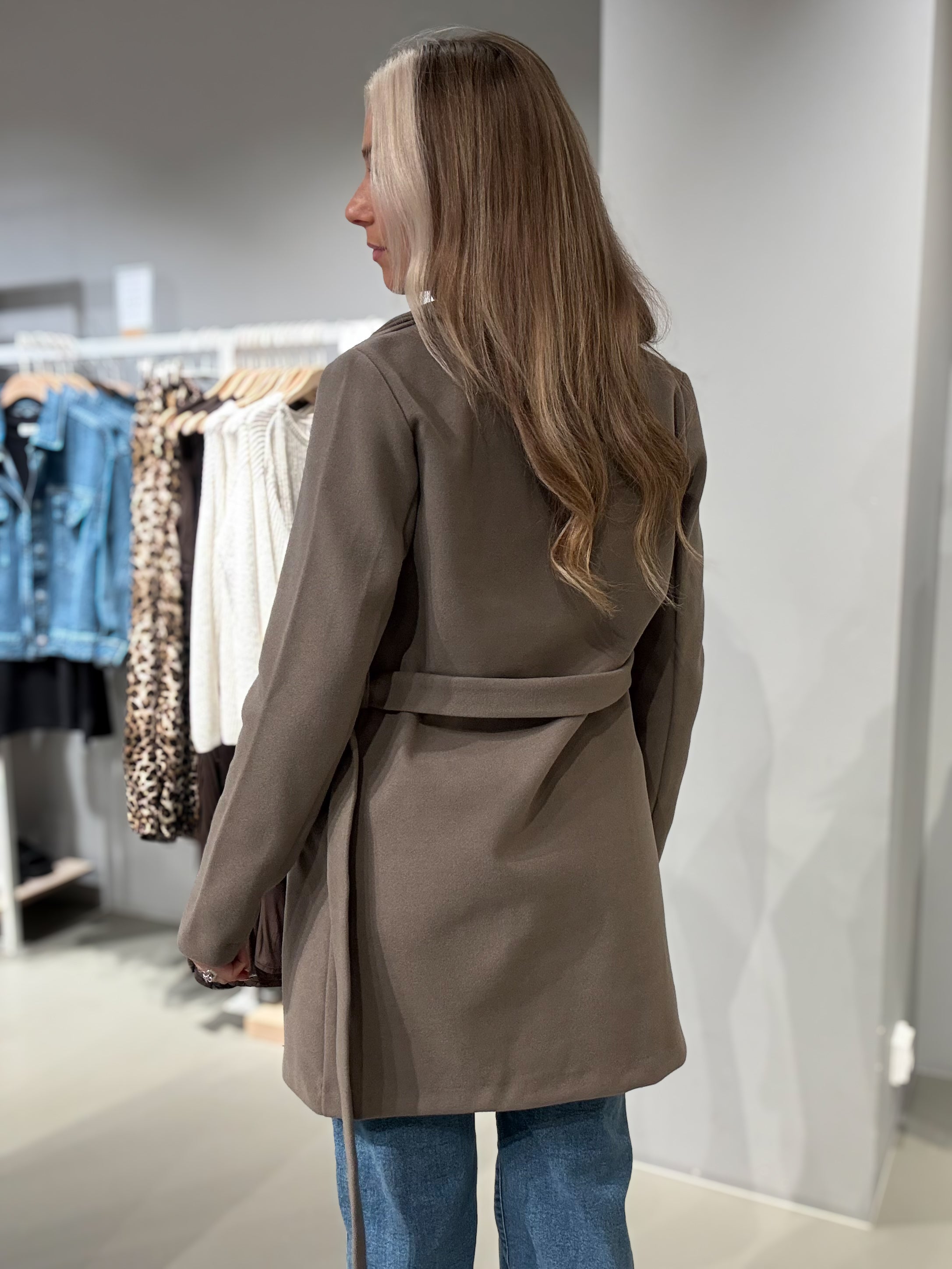 VICOOLEY Coat - Falcon