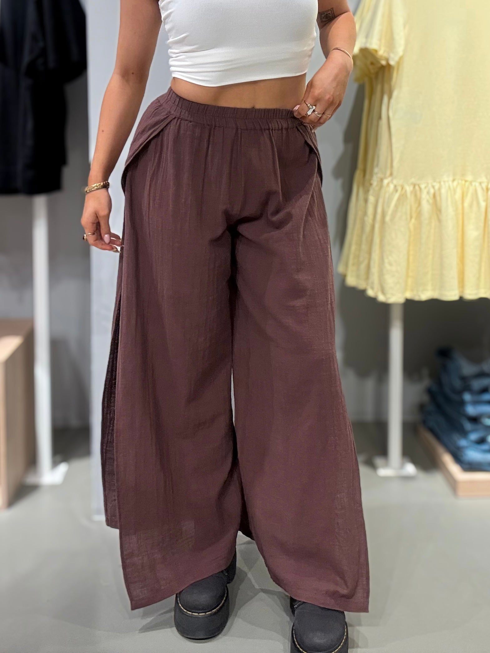 PCAGNES Trousers - Deep Mahogany
