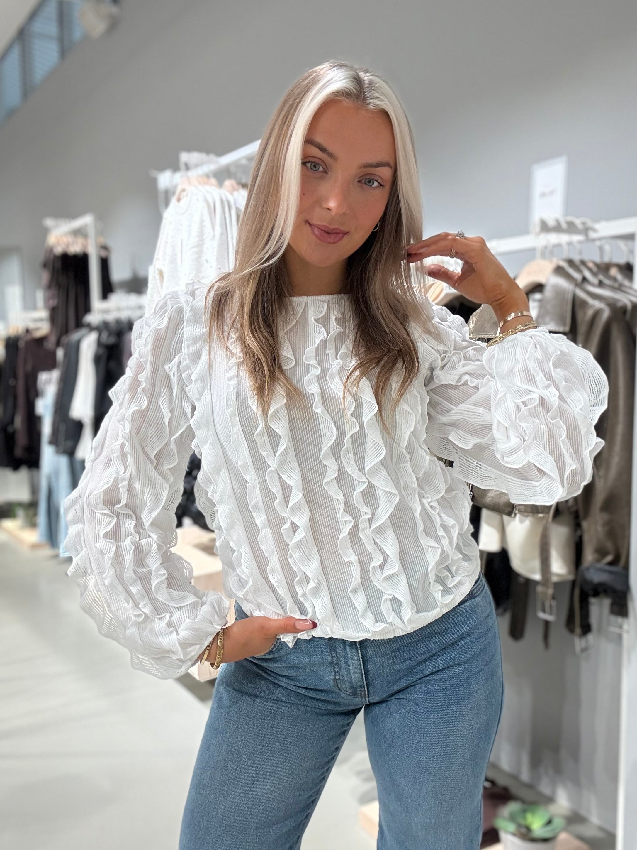 VIEDITH Top - Cloud Dancer