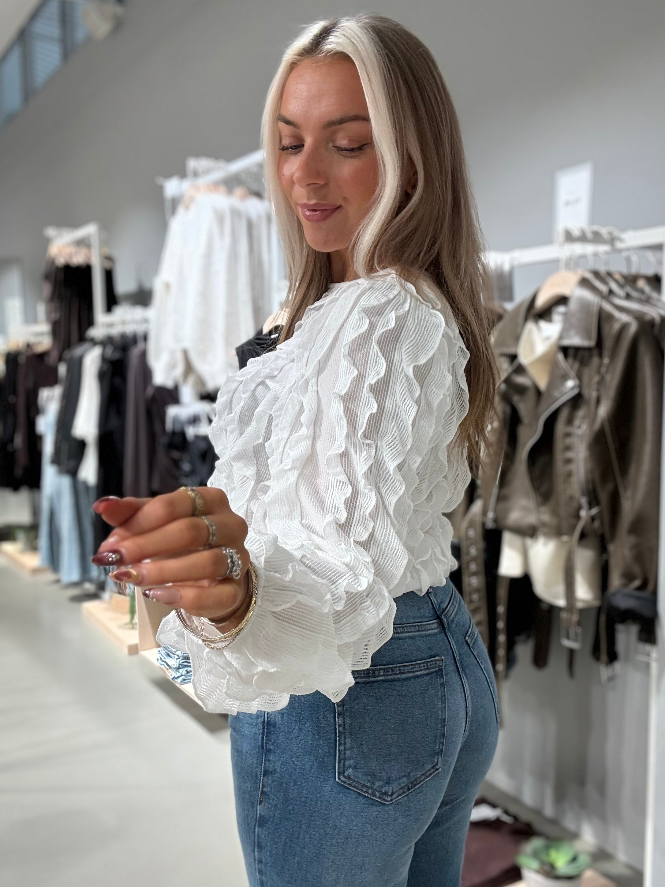 VIEDITH Top - Cloud Dancer