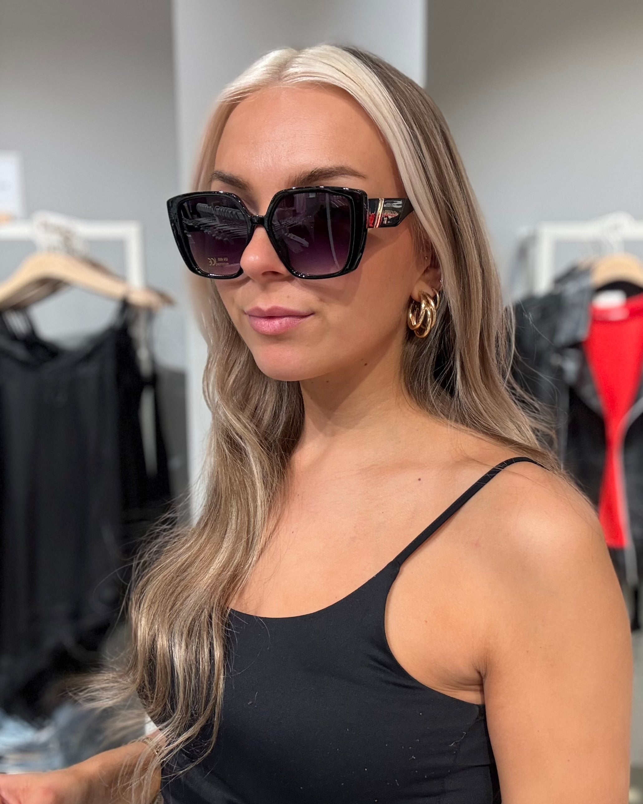 PCBIRLA Sunglasses - Black