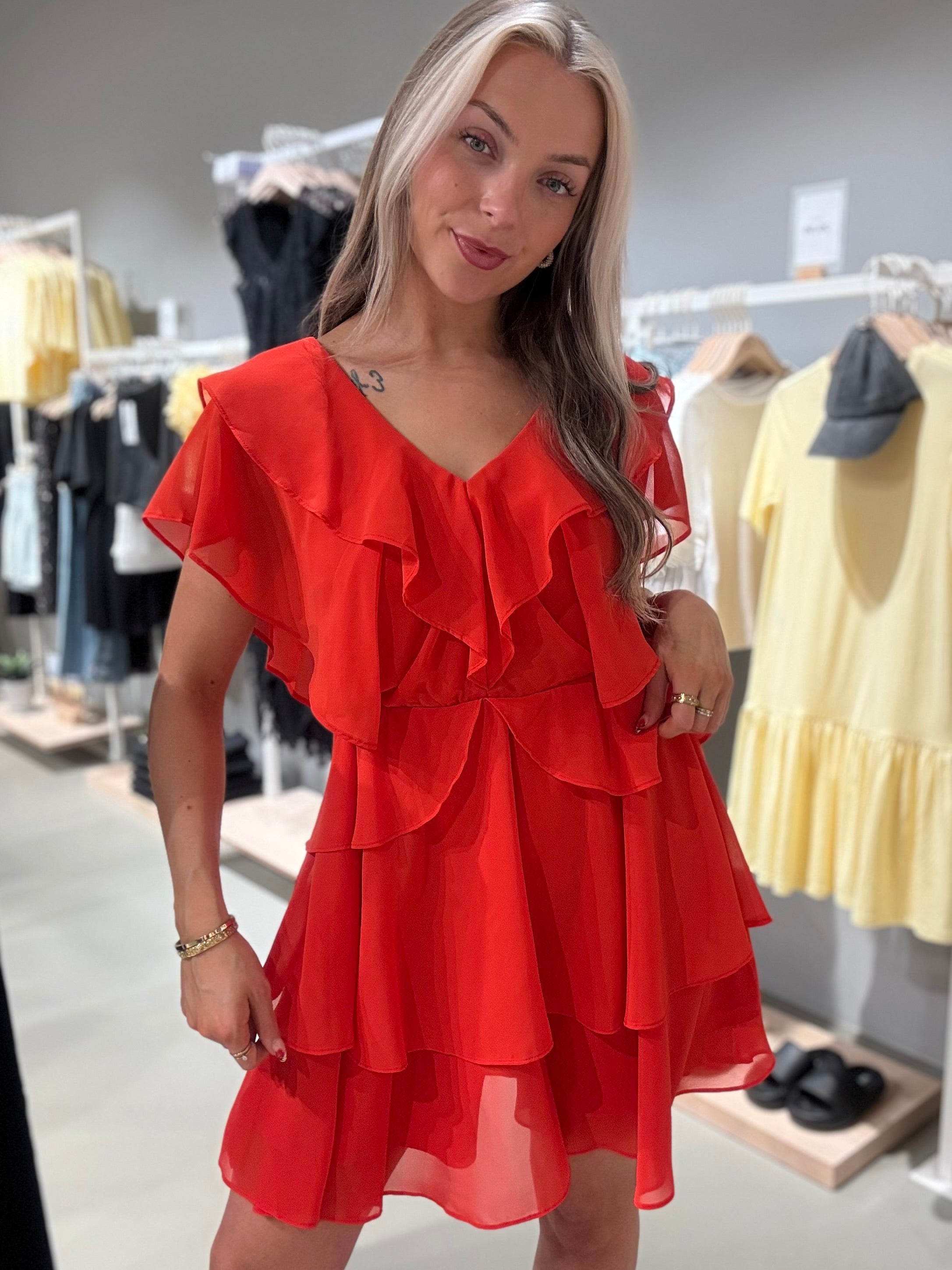 VIERIKA Short Dress - Poppy Red