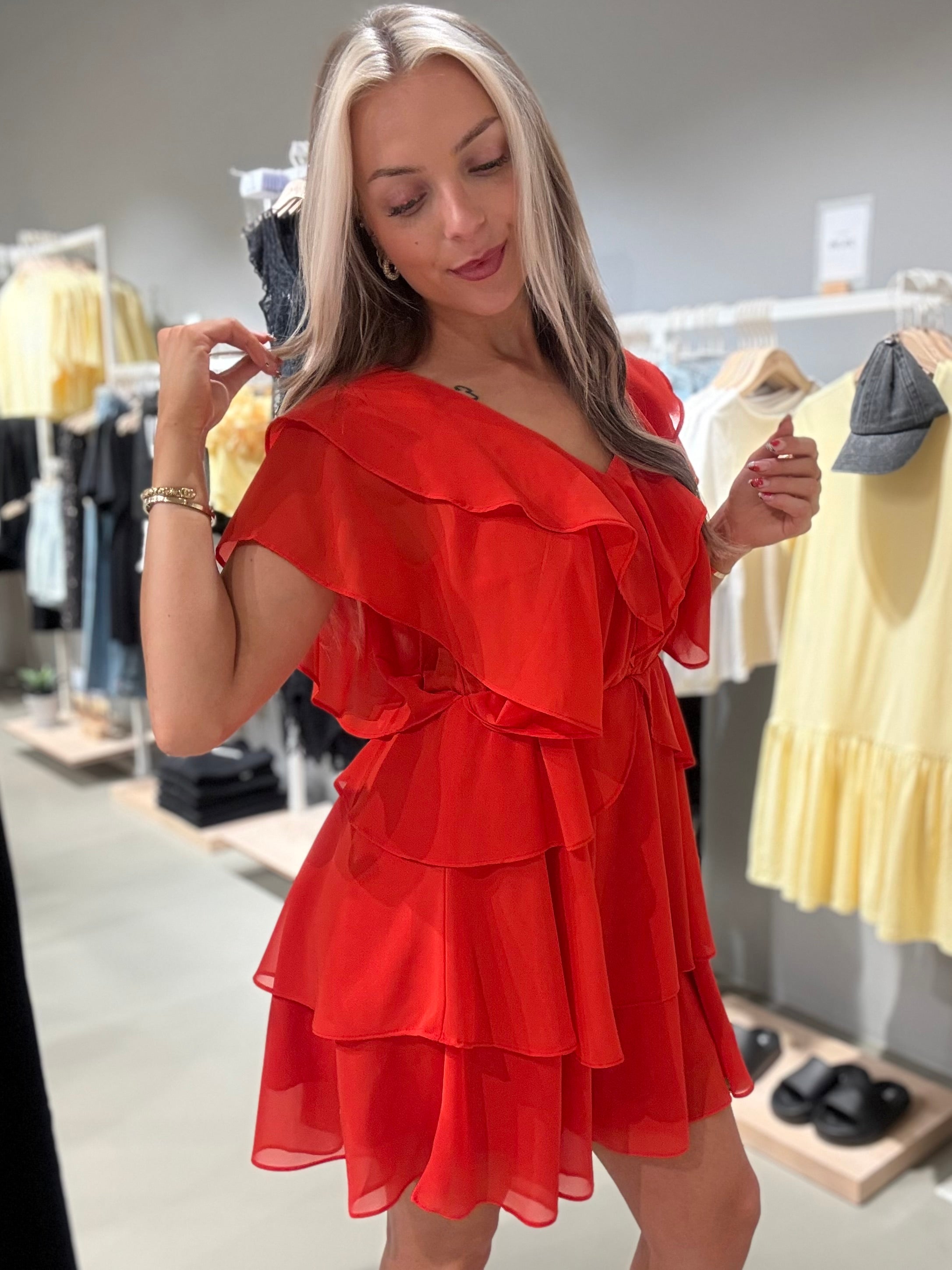 VIERIKA Short Dress - Poppy Red