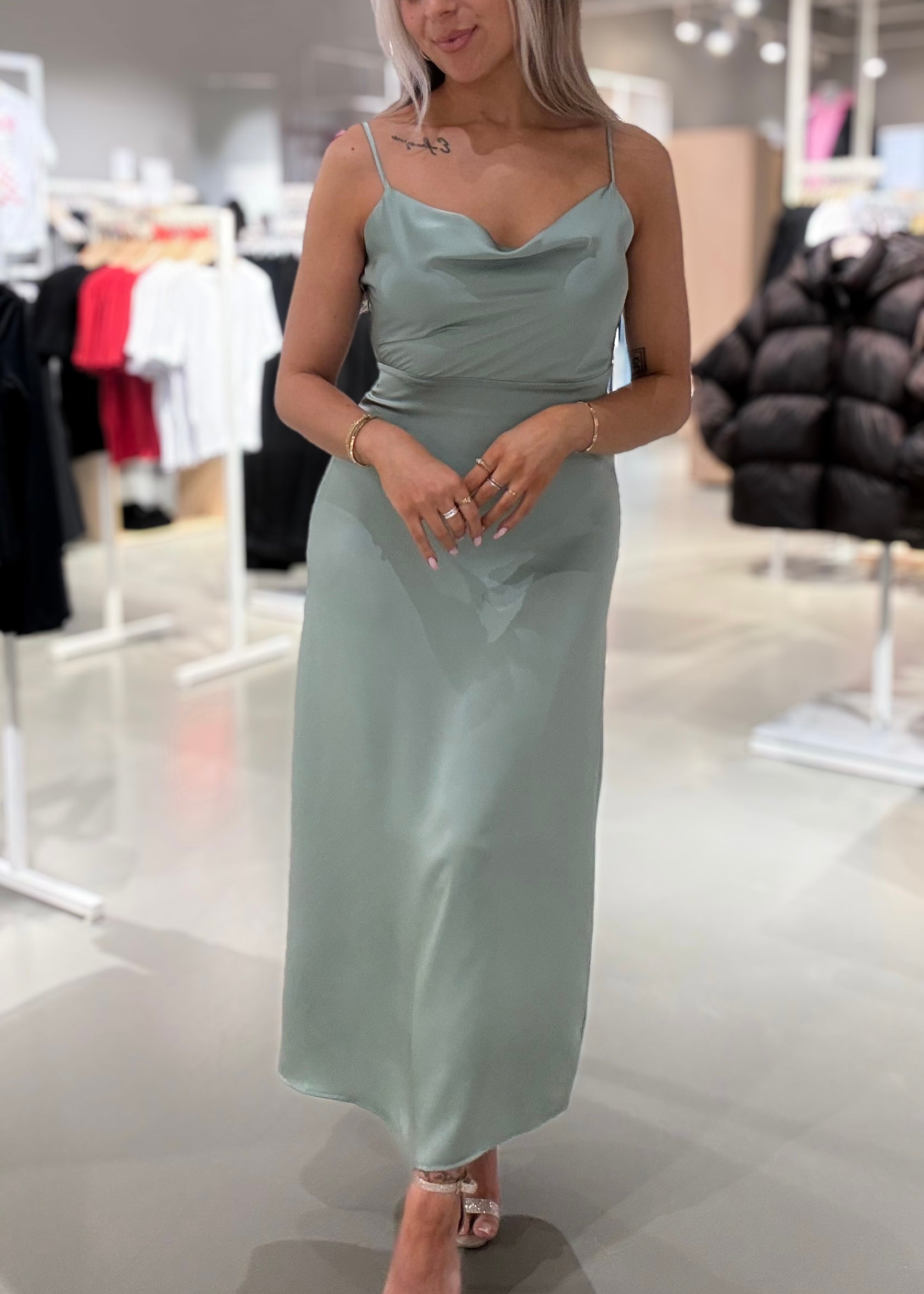 VIRAVENNA Long Dress - Green Milieu