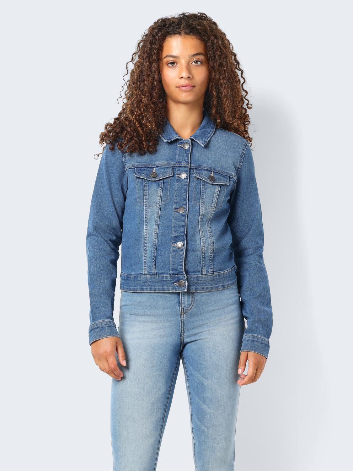 model_shot-front
