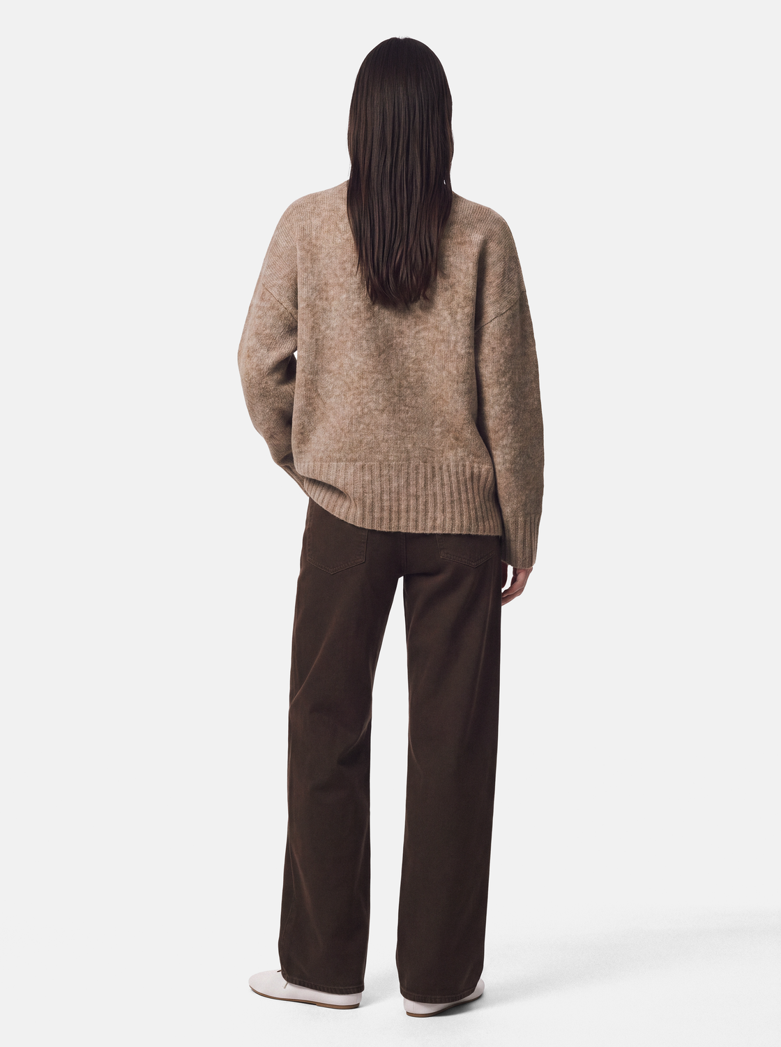 model_shot-back