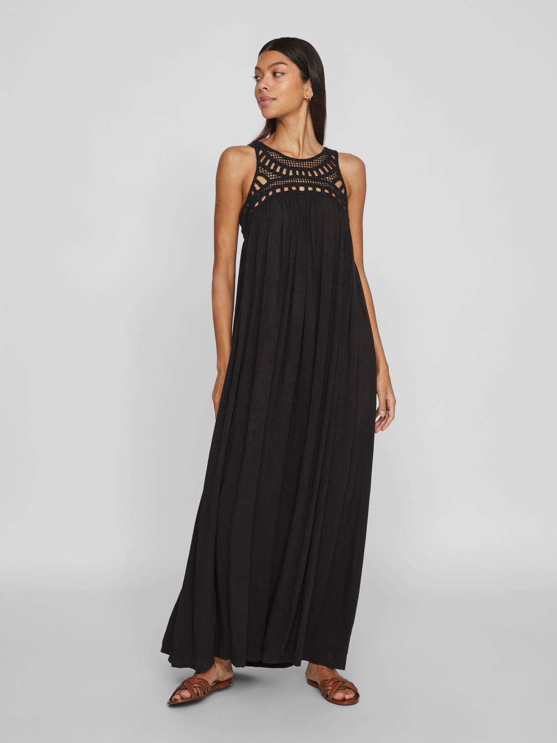 VIJUNAR Dress - Black Beauty