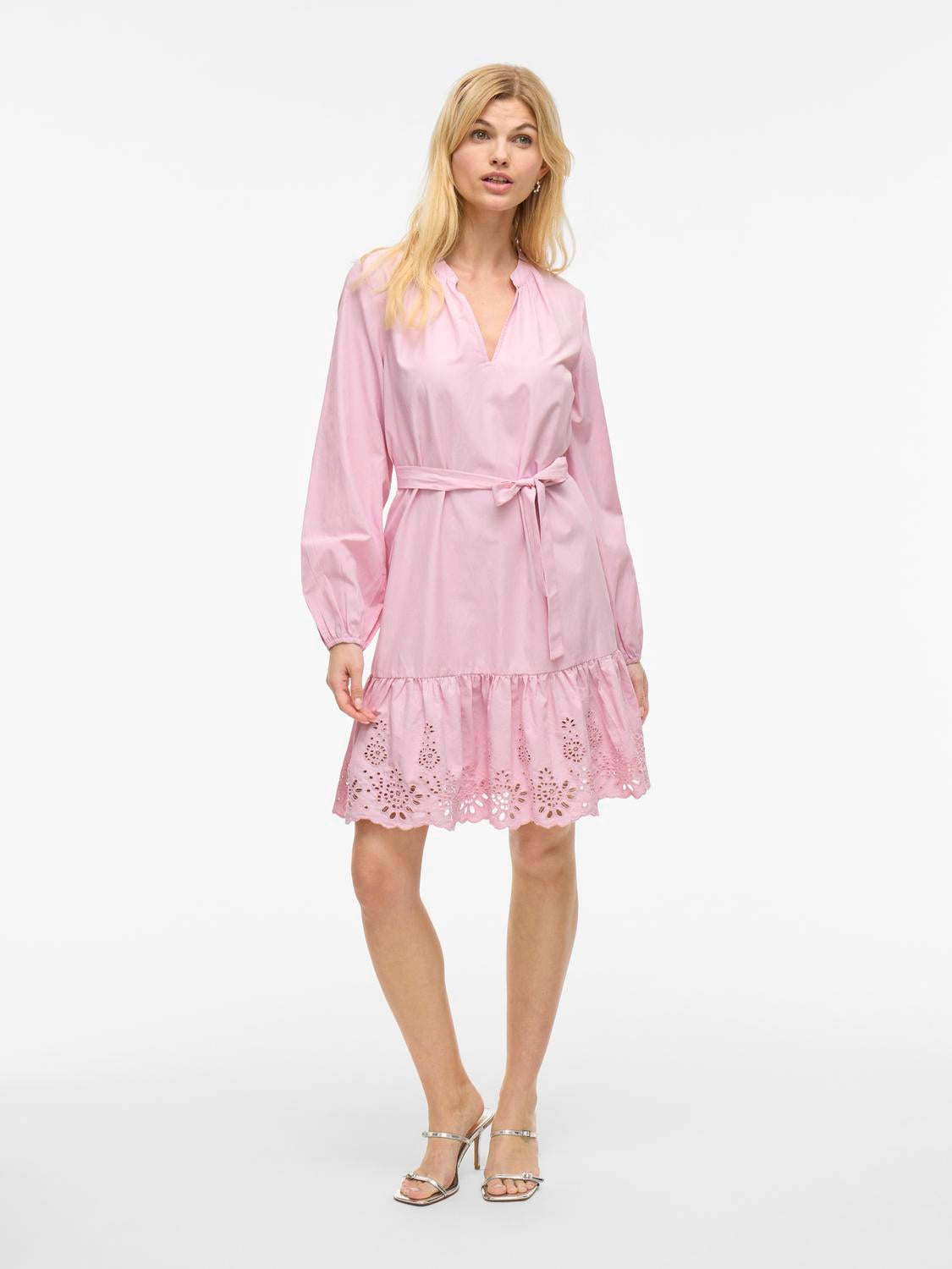 model_shot-front_full