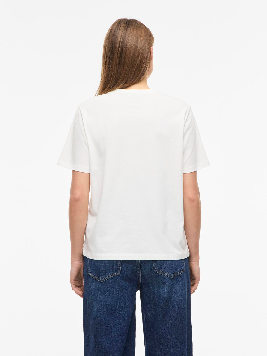 model_shot-back