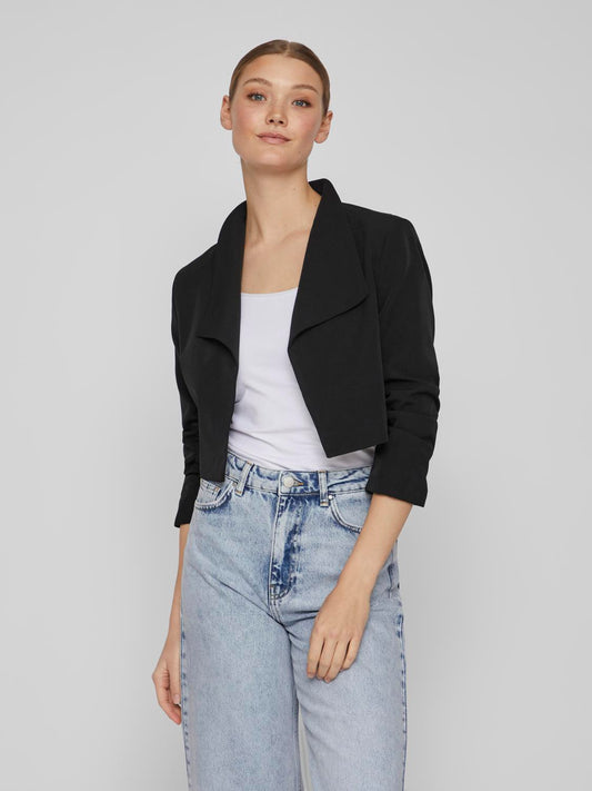 model_shot-front